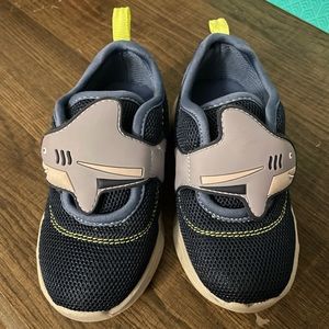 Carters Boys light up shark sneakers size 7